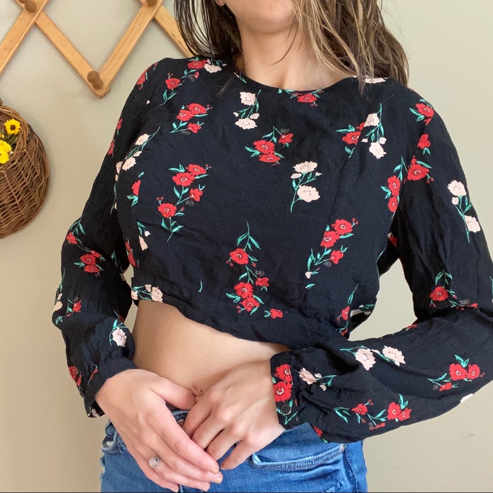 Lovely open back floral blouse